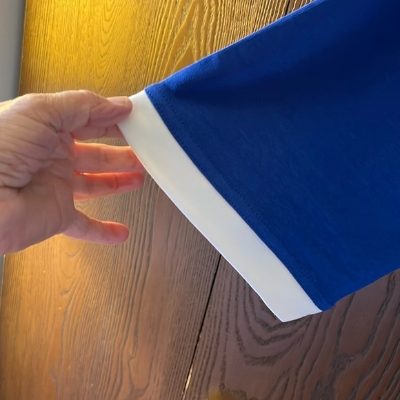 Serengeti 3/4 sleeved royal blue top with white. Size 2X. New in bag - Picture 4 of 6